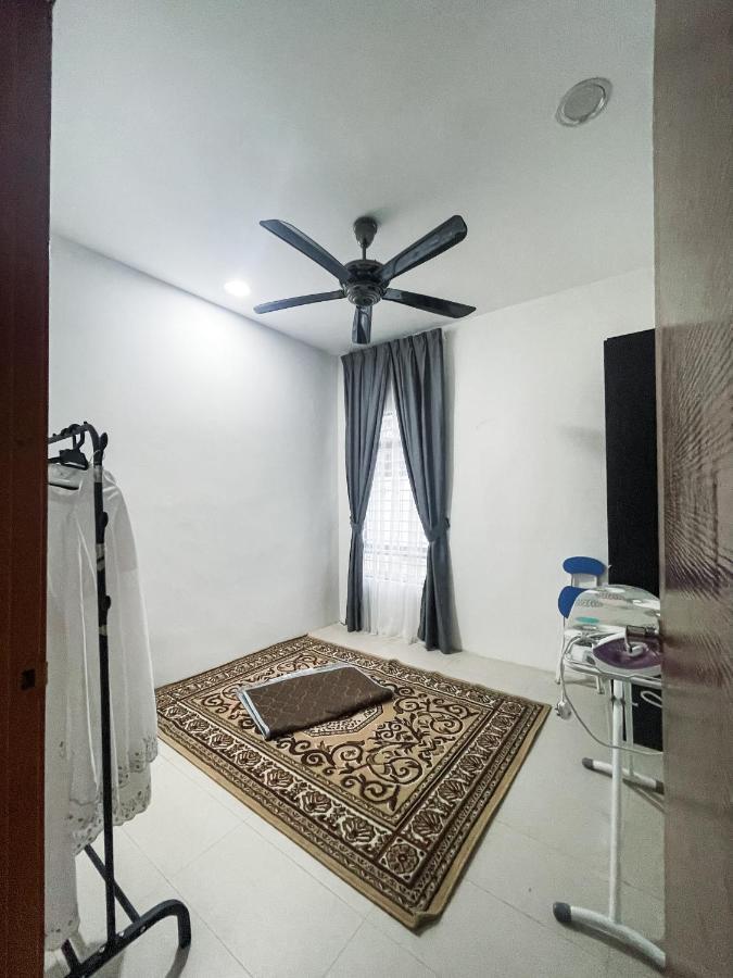 Nur Villa Sg Soi Musslimm Only 콴탄 외부 사진